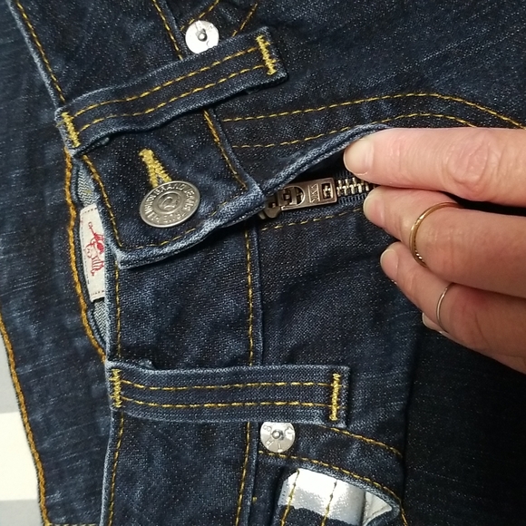 TRUE RELIGION BRAND JEANS - Picture 15 of 16